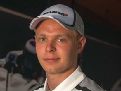 Kevin Magnussen durante la entrevista en el GP de España.