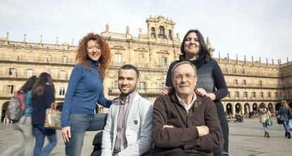 Candidatos de partidos emergentes en Salamanca: (de I a D) Ana Suarez (ciudadanos) Pablo Ya&ntilde;ez, numero uno al congreso de ciudadanos; Estefan&iacute;a Rodero (Podemos); y Angel Lozano (Podemos).