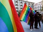 Concentración contra los cursos para "curar" la homosexualidad, el pasado sábado en la plaza de Pedro Zerolo.