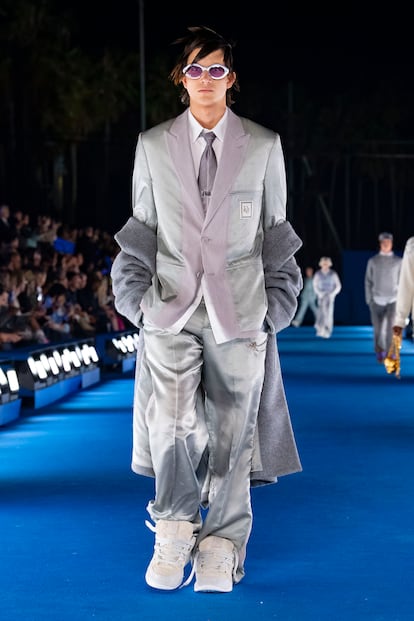 El modelo que ha abierto el desfile de Dior Men en Los Ángeles.