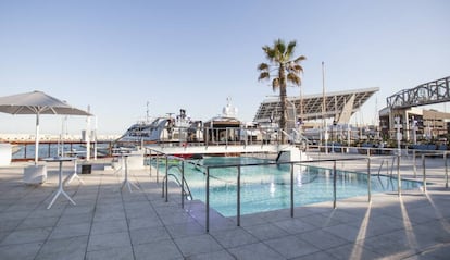 El Café del Mar està al Port Fòrum.