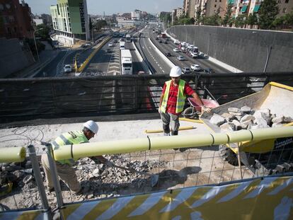 Inici de les obres de la Meridiana al pont de Sarajevo.