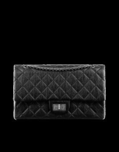 Bolso 2.55 de Chanel.