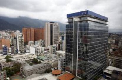 Fotografía en la que se observan varias edificaciones del centro de Caracas (Venezuela). EFE/Archivo