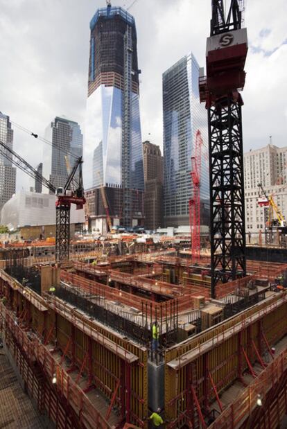 El trabajo continúa a todo ritmo en la reconstrucción de la Zona Cero de Manhattan.