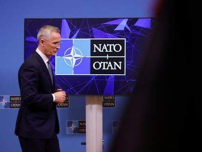 El secretario general de la OTAN, Jens Stoltenberg, durante la conferencia de prensa de este lunes en Bruselas.