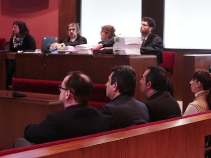 Dani Fernández, Manuel Bustos, Francisco Bustos y María Elena Pérez, al judici.