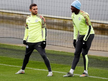 Silva y Mendy durante un entrenamiento con el City.