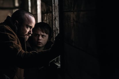 Aaron Paul y Danny Murphy, en 'Vidas en pedazos'.