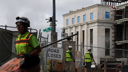Obras en la sede de la Reserva Federal en Washington, este lunes 14 de julio.