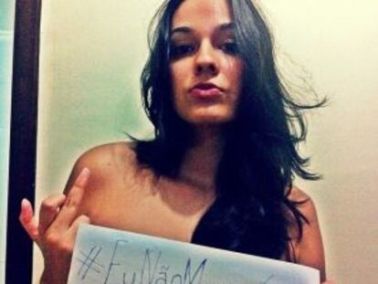Imagem de participante do manifesto "Eu não mereço ser Estuprada(o)"