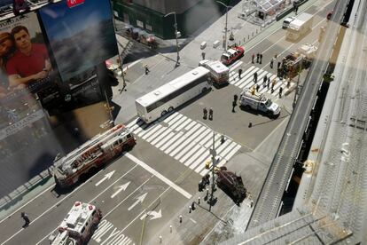 Times Square cerrada por vehículos policiales después del atropello.