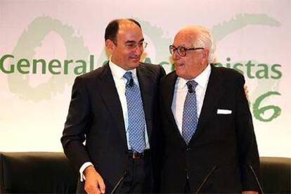 Ignacio Sánchez Galán e Íñigo Oriol, en la rueda de prensa previa a la junta de accionistas de Iberdrola.