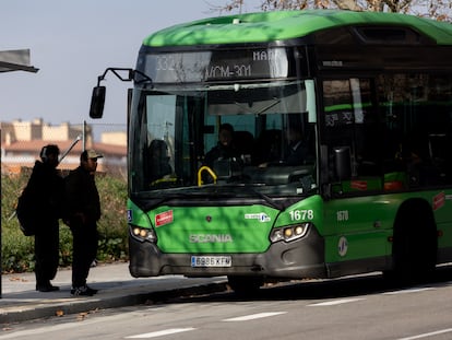Un autobús interurbano en Madrid.