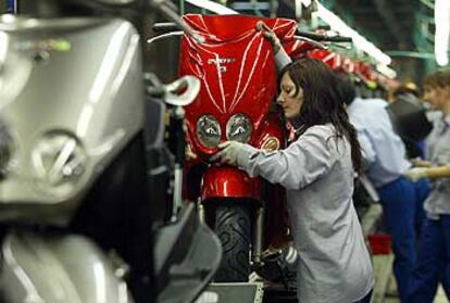 Cádena de producción de la fábrica de Yamaha en Palau de Plegamans.