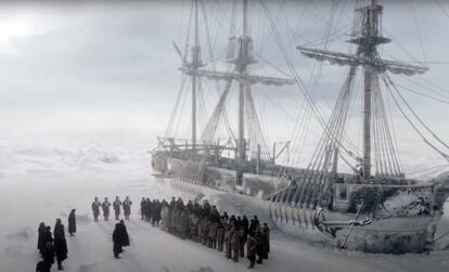 El 'HMS Terror' atrapado por los hielos, en un fotograma de la serie de AMC 'El Terror', basada en la expedición de Franklin.