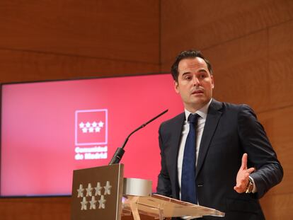 El vicepresidente y consejero de Deportes, Transparencia y portavoz de la Comunidad de Madrid, Ignacio Aguado, en la rueda de prensa posterior al Consejo de Gobierno.