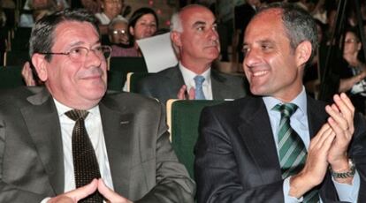 El alcalde de Torrevieja, Pedro Ángel Hernández Mateo, y el presidente del Consell, Francisco Camps, en un acto en 2008.