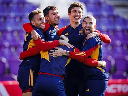 Varios jugadores de la selección española en el último entrenamiento en Valladolid antes del partido contra Georgia.