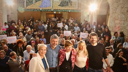 Ada Colau, a la izquierda; y Yolanda Díaz y Ernest Urtasun, a la derecha, durante el acto de cierre de la campaña electoral de Sumar en la pasada campaña en Galicia.