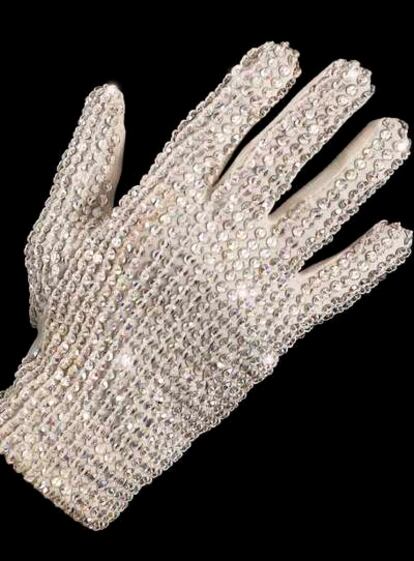El guante de Michael Jackson subastado