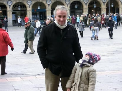 Fernando Blanco y su hija, Nadia Nerea.