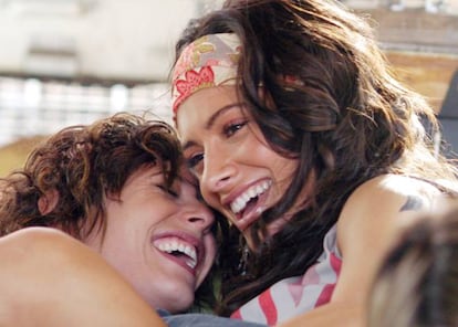 Katherine Moennig y Sarah Shahi