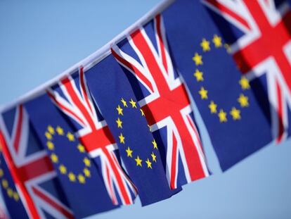 ¿Mantendría actividad comercial en Reino Unido si sale de la UE?
