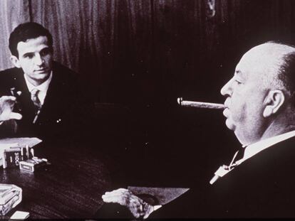 Los cineastas Truffaut y Hitchcock, en una entrevista en Los Ángeles en 1962.