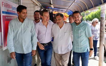 Manuel Velasco, aspirante del Partido Verde a la candidatura presidencial, durante su visita a Coatzacoalcos, Veracruz.