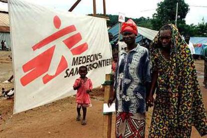 Refugiados ruandeses, en un campo atendido por Médicos Sin Fronteras.