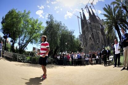 Nadal, frente a la Sagrada Familia, promociona el Torneo Conde de Godó.