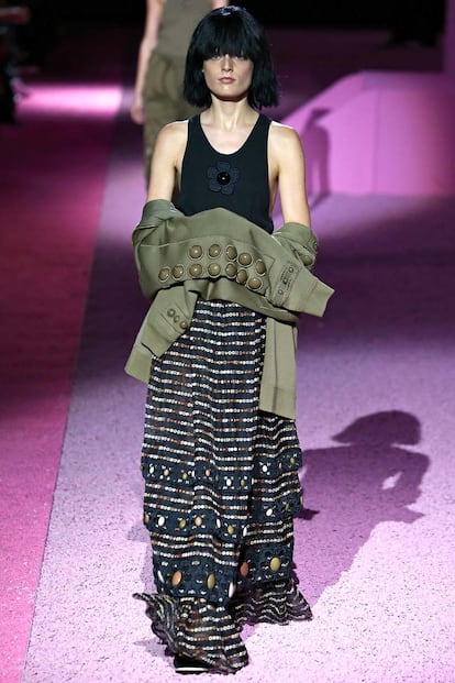 El uniforme militar de Marc Jacobs