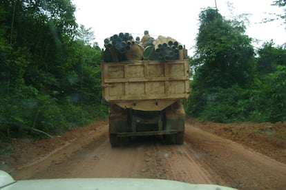 La tala ilegal ha aumentado de forma espectacular en la tierra de los kawahivas, que se ha convertido en una de las regiones más violentas de la Amazonia.