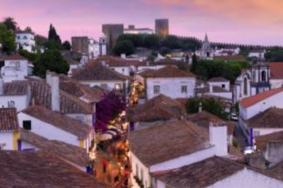 Vista da aldeia de Óbidos, em Portugal.