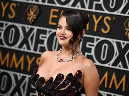 Selena Gomez, en la 75ª edición de los Premios Emmy, celebrada en el Peacock Theatre el día 15 en Los Ángeles (California).