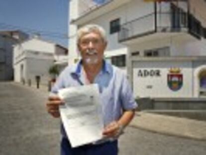 El alcalde de Ador, un pueblo de Valencia, dicta un bando para asegurar el descanso de dos a cinco de la tarde