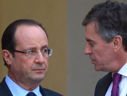 El presidente franc&eacute;s, Fran&ccedil;ois Hollande, con su exministro de Hacienda Jer&ocirc;me Cahuzac el 4 de enero. 