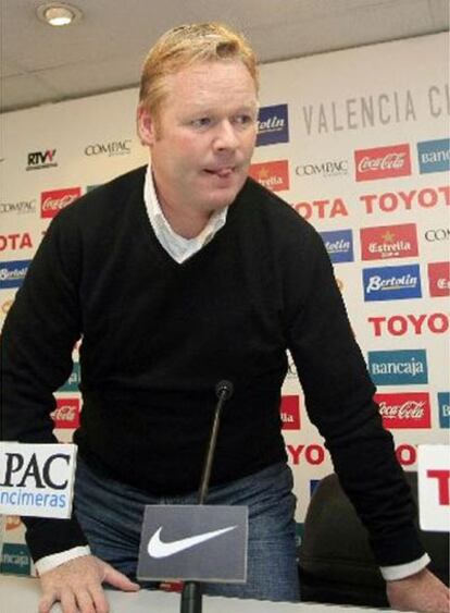 Ronald Koeman en rueda de prensa