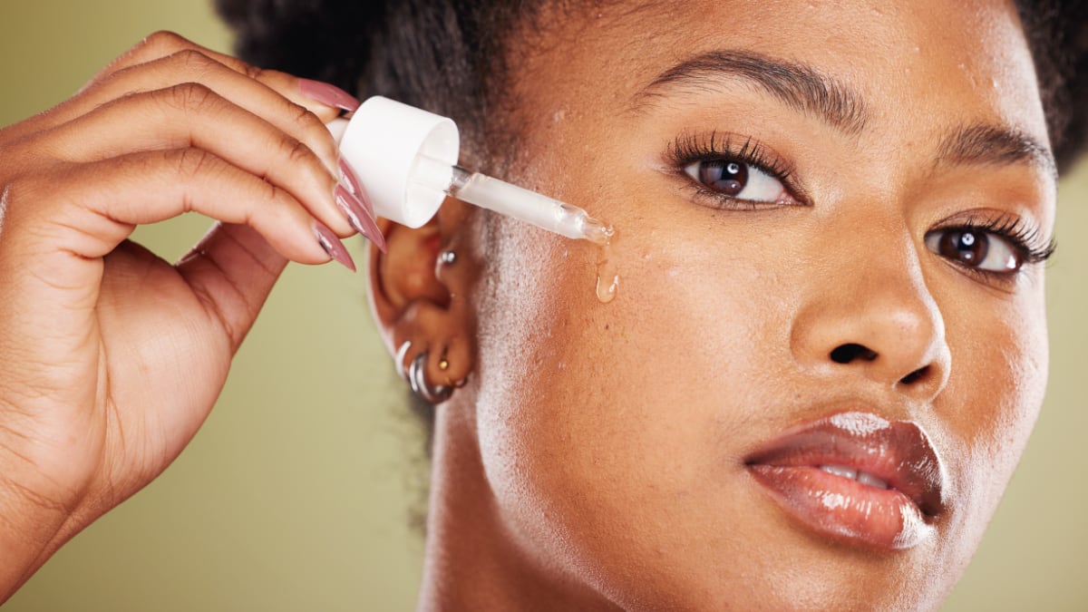 Qué es el retinol, cómo actúa en la piel y cuándo usarlo.