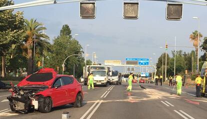 El turisme accidentant en el xoc a la Diagonal.