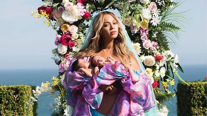 Beyoncé presenta a sus mellizos Sir y Rumi, en Instagram, en julio de 2017.