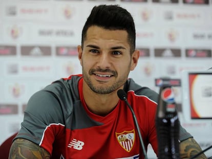 Vitolo en rueda de prensa.