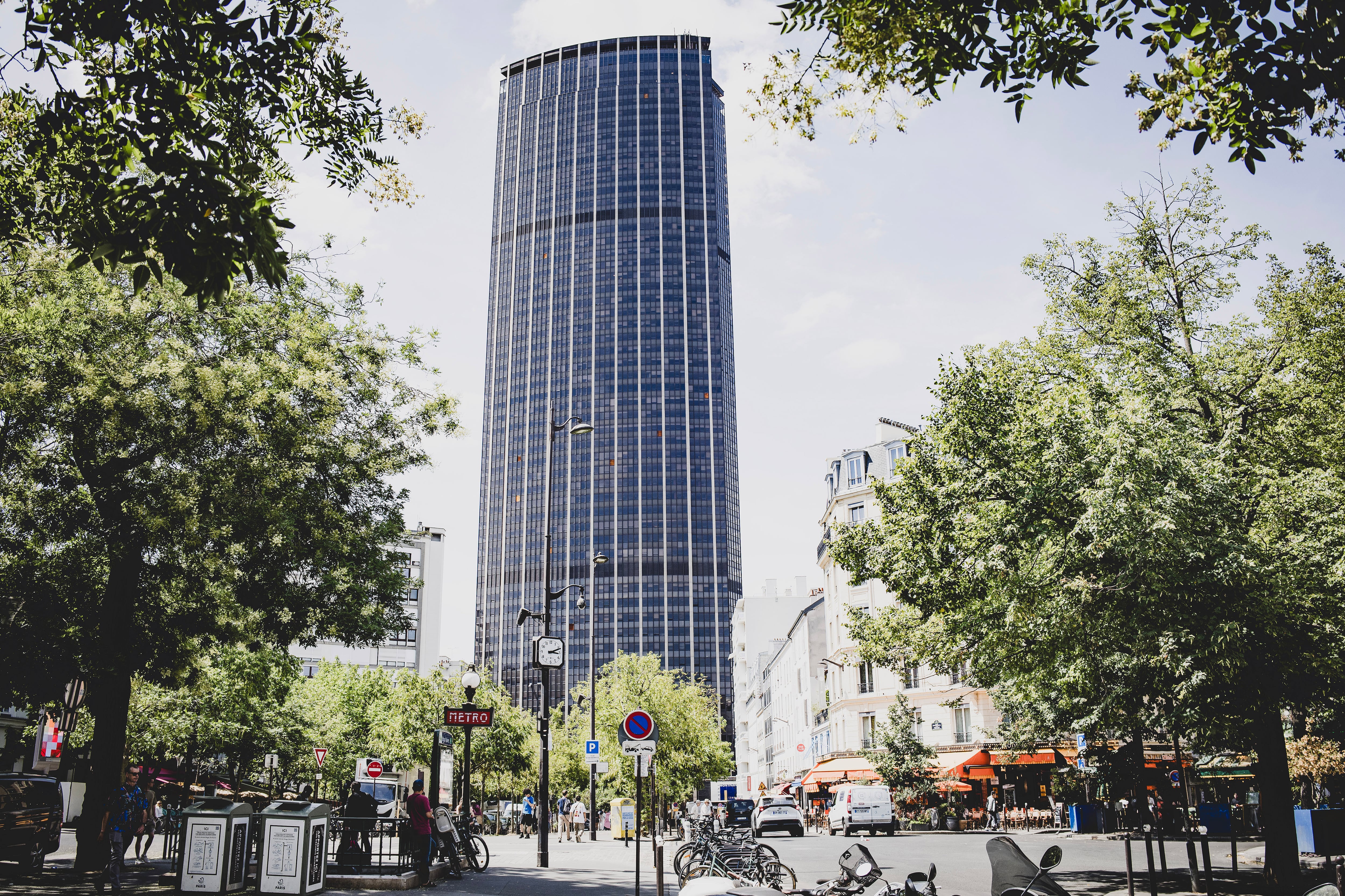 Fea, malquerida y polémica: el fiasco inmobiliario de la torre más alta de París
