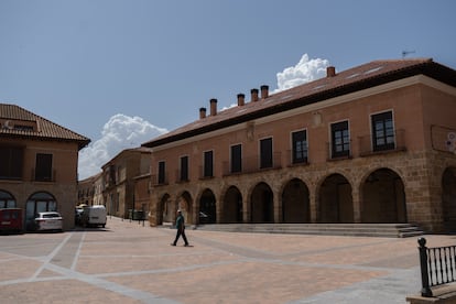 La plaza Ramón y Cajal, en Valderas, León.