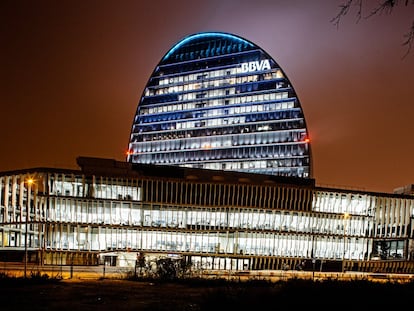 La Ciudad BBVA, un complejo de siete edificios que alberga la sede de la entidad bancaria al norte de Madrid.