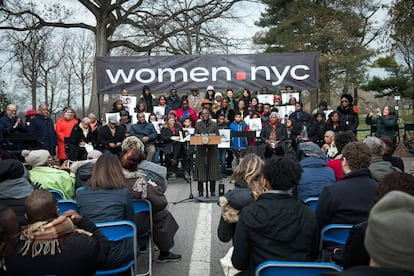 Chirlane McCray, esposa do prefeito Bill de Blasio, no anúncio do monumento em homenagem a Shirley Chisholm.