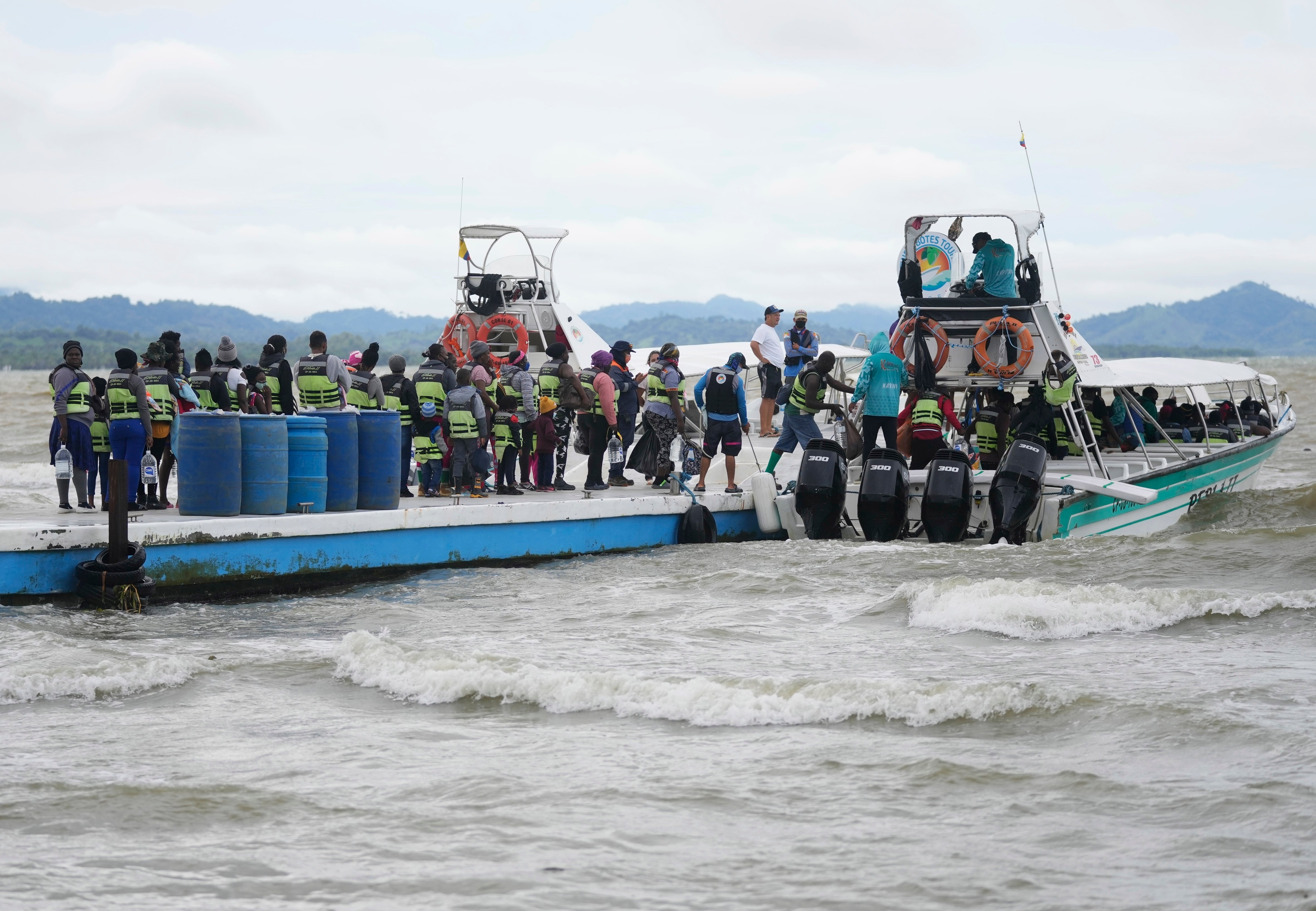 Ante el cierre de las rutas terrestres, el mar se convierte en un camino de vuelta mortal para los migrantes