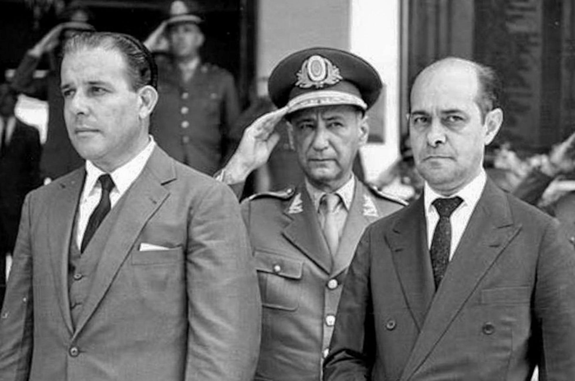 Há 60 anos, Congresso aceitou renúncia e abortou golpe de Jânio Quadros ...
