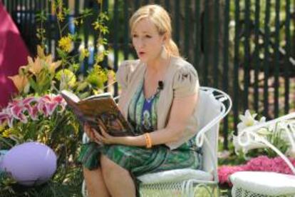 La escritora JK Rowling, autora de los libros de "Harry Potter". EFE/Archivo